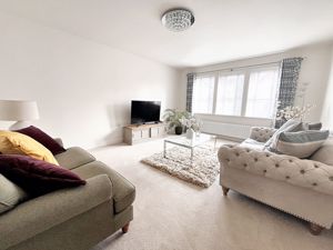 Lounge- click for photo gallery